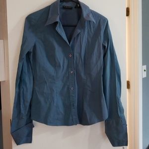 🎈 3/$20 purpleish blue NY&C button up blouse